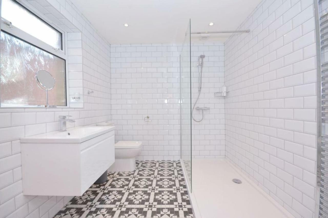Queens Quarter Townhouse 1 Белфаст Екстериор снимка